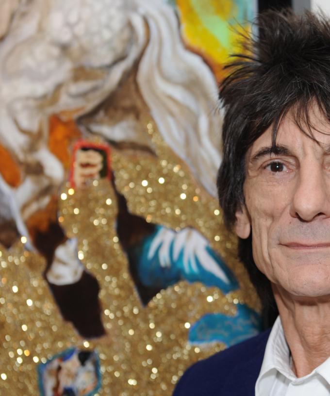 New Dad Ronnie Wood 'Quits Smoking'