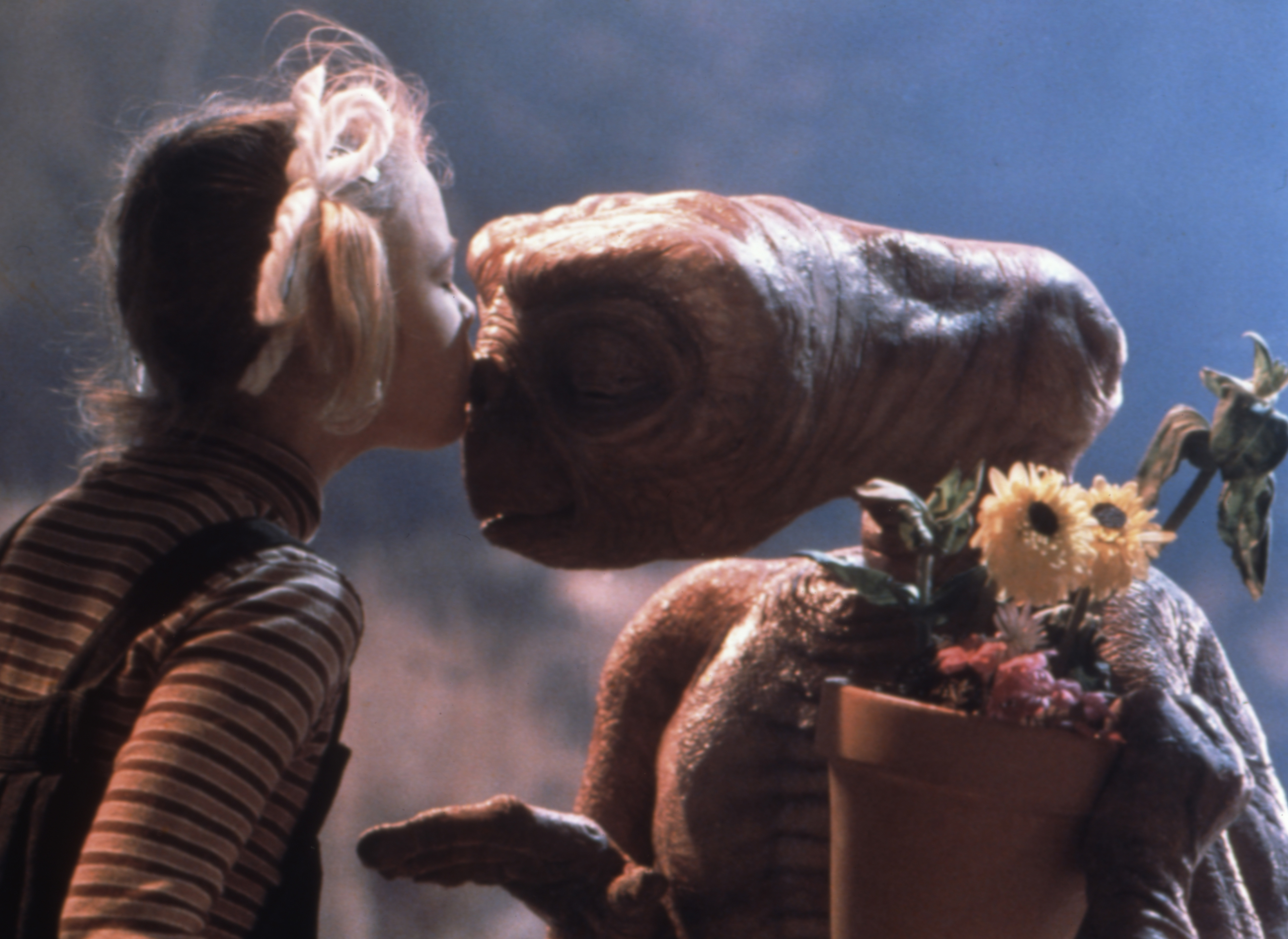 The Cast Of 'E.T.' Reunite For The Film's 40th Anniversary!